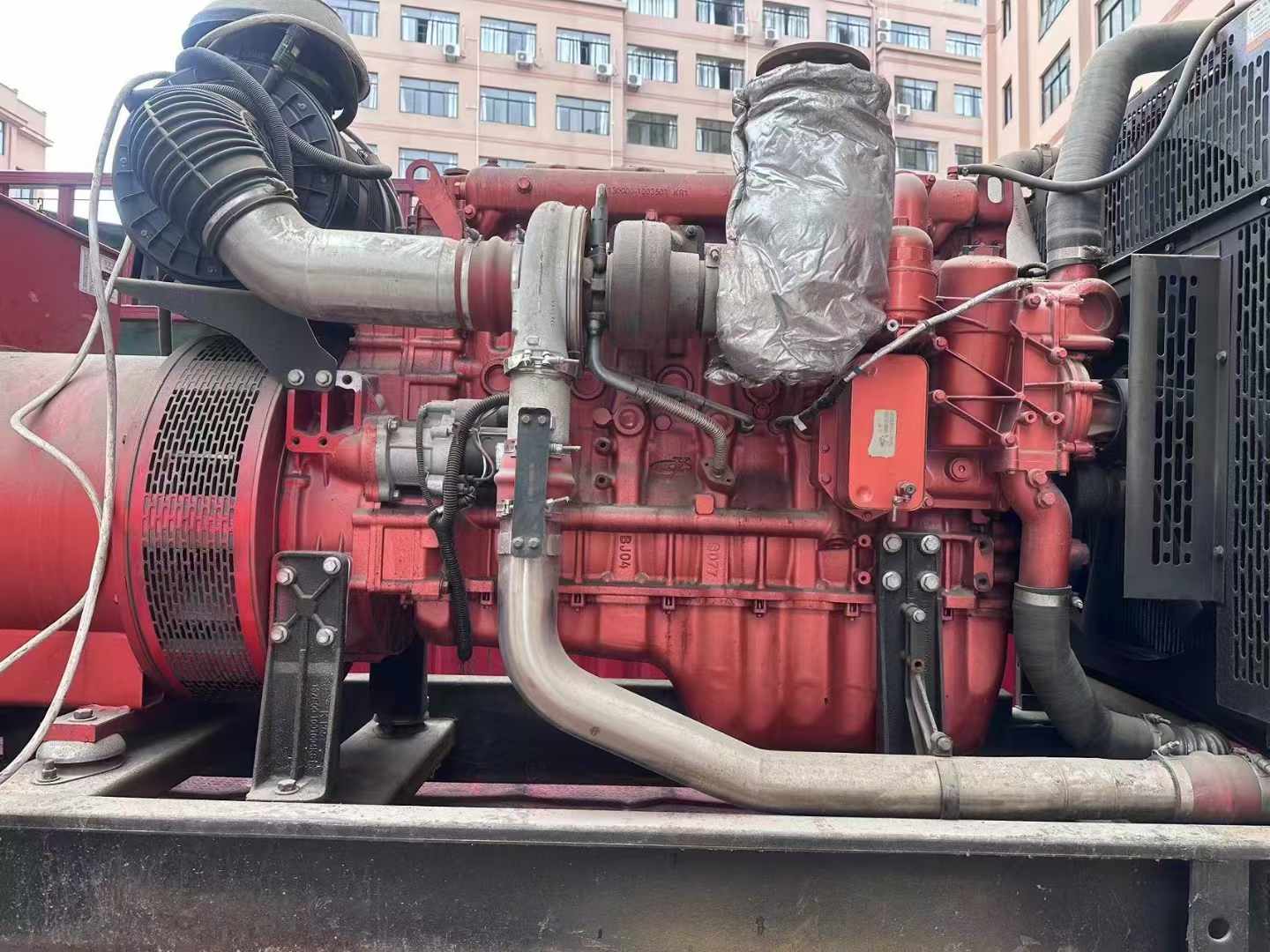 南明如何选择适合 600kW 柴油发电机组的过载保护器？
