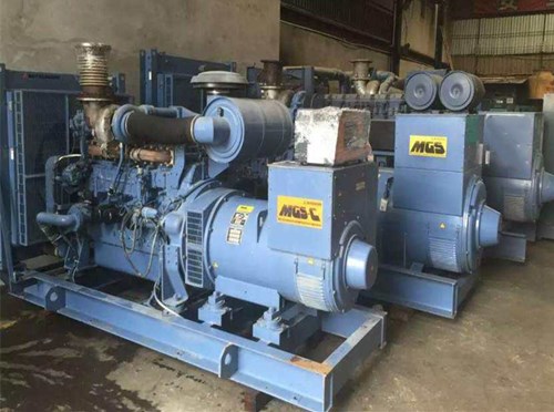 南明发电机组带负载降电压是什么原因照成的？