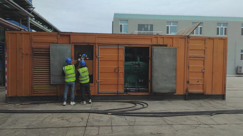 南明如何检查柴油发电机组的机油油位？